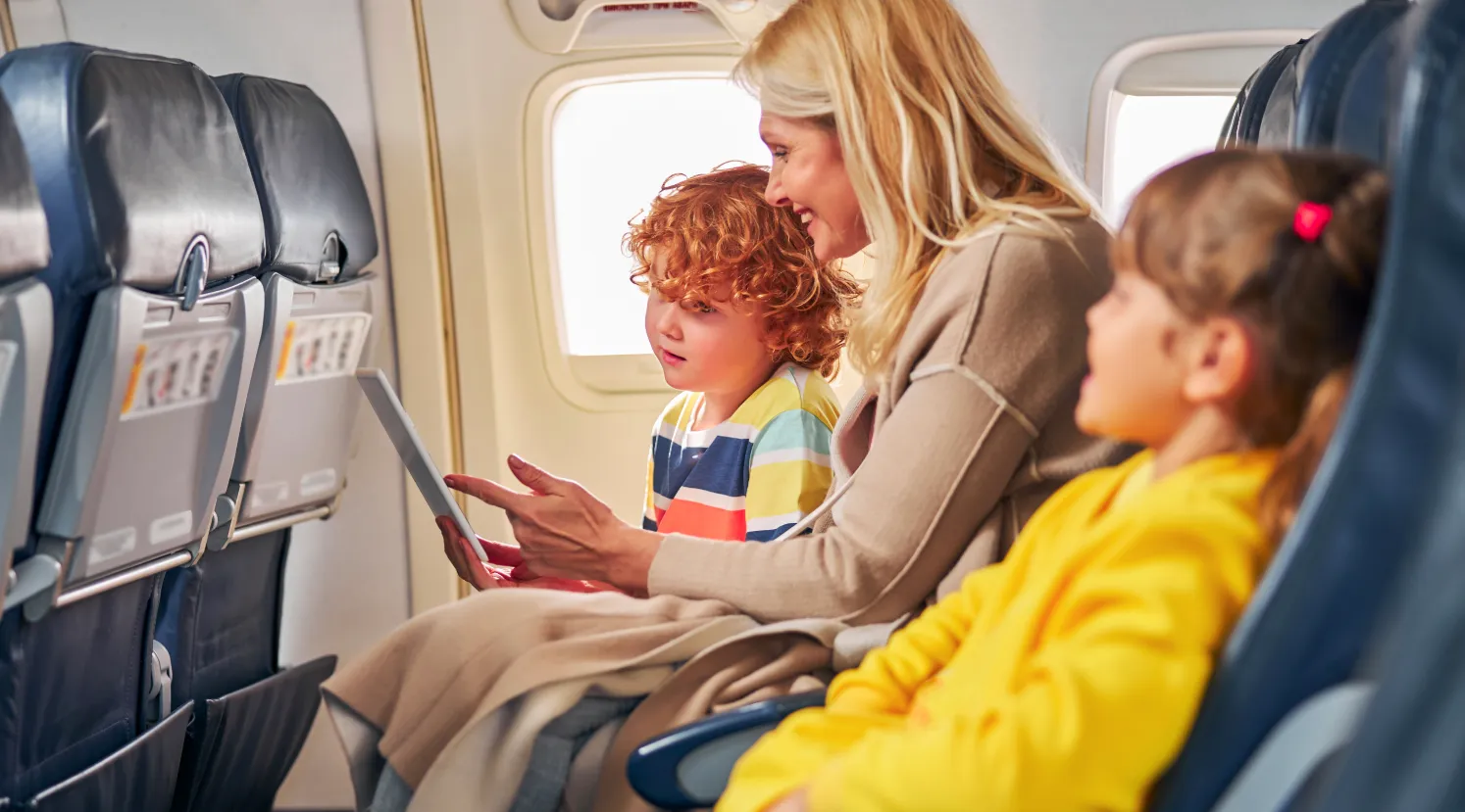 Лайфхаки для подорожей з дітьми
